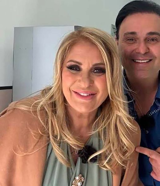 «Stavolta sono innamorato, ho scritto 5 canzoni per lei». Cosimo Dadorante si fidanza ufficialmente con Ola Erjola lontano dagli studi di U&D, e punge la… quasi ex Tina Cipollari: «E chi la vede e la sente più» Cosimo Dadorante e Tina Cipollari