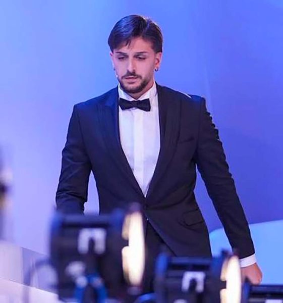 Ernesto Passaro, l’ex corteggiatore di Uomini e Donne si mette alle spalle il passato recente e pensa al futuro: « Voglio un amore semplice, senza strategie, senza secondi fini e che non abbia bisogno di dimostrare per forza qualcosa» L'INTERVISTA ESCLUSIVA