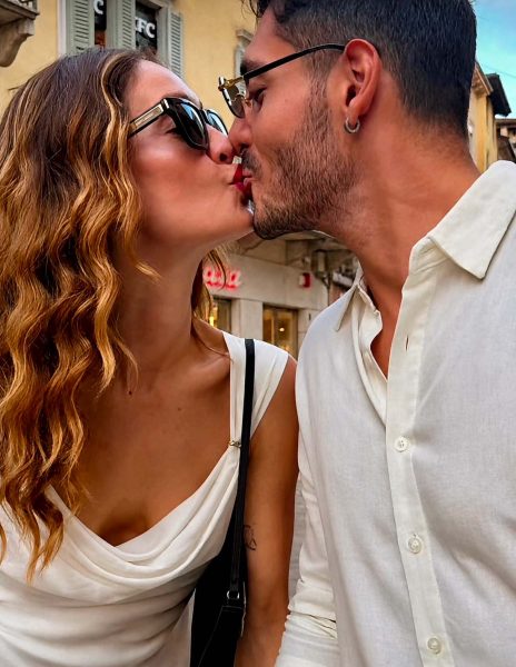 Helena Prestes festeggia i suoi 36 anni all'insegna della felicità, tra l'amore per Javier, il legame con la sorella Mariana e il nipotino Levi, e la gioia per la casa nuova di zecca che le ricorda il passato Helena Prestes e Javier