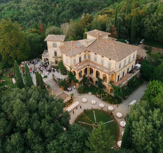Eleonora Rocchini e Nunzio Moccia, il romantico sì dopo 6 anni d’amore e una proposta da sogno: «La mia vita non sarebbe vita senza di te», dalla dolce promessa ai fiori d’arancio - TUTTI I VIDEO Eleonora Rocchini e Nunzio Moccia, il romantico sì dopo 6 anni d’amore e una proposta da sogno: «La mia vita non sarebbe vita senza di te», dalla dolce promessa ai fiori d’arancio - TUTTI I VIDEO