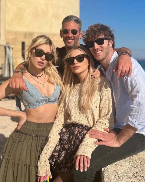Edoardo Tavassi protegge dai social la sua preziosa storia d’amore con Micol Incorvaia, nata nella casa del Gf Vip e sempre più importante. «La nostra vita privata deve restare privata», tra convivenza, tanta discrezione e un futuro già scritto e svelato: «matrimonio e tanti figli!» Edoardo Tavassi protegge dai social la sua preziosa storia d’amore con Micol Incorvaia, nata nella casa del Gf Vip e sempre più importante. «La nostra vita privata deve restare privata», tra convivenza, tanta discrezione e un futuro già scritto e svelato: «matrimonio e tanti figli!»