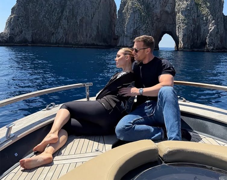 Ilary Blasi, il tanto atteso sì a Bastian in Costiera Amalfitana: una location da sogno, data top secret e preparativi già iniziati. Una scelta d'amore tutta per lo sposo: «lui è più romantico di me» Ilary Blasi e Bastian Muller