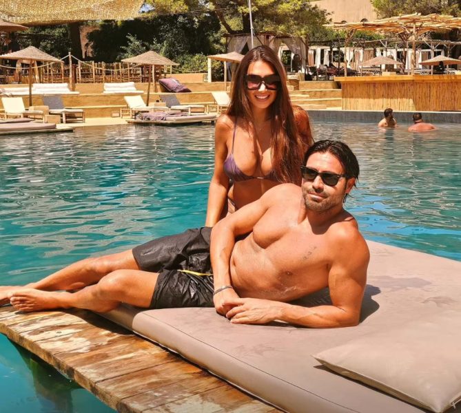 Claudia Lenti, lontana dal parterre di Uomini e Donne vive un'estate d'amore intensa con Andrea Tondo e ricorda: «Una storia bellissima con una persona normale». Una passione sempre più forte verso le nozze? «Sei tu quel rifugio sicuro in cui posso sempre essere me stessa». L'estate piena d'amore di Claudia Lenti e Andrea Tondo