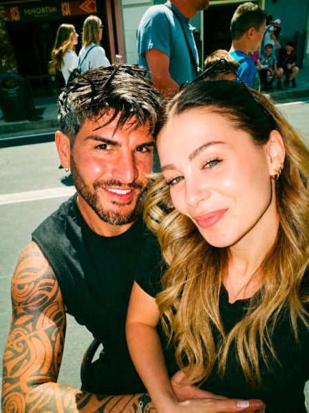 Mario Verona, il tradimento che gli ha cambiato la vita, la fuga dal Trono Over e poi la svolta con il grande amore di Mara Iannelli: «Tutto quello che desideravo ora l’ho trovato con la mia attuale compagna, ora voglio una famiglia come la mia» Mario Verona e Mara Iannelli