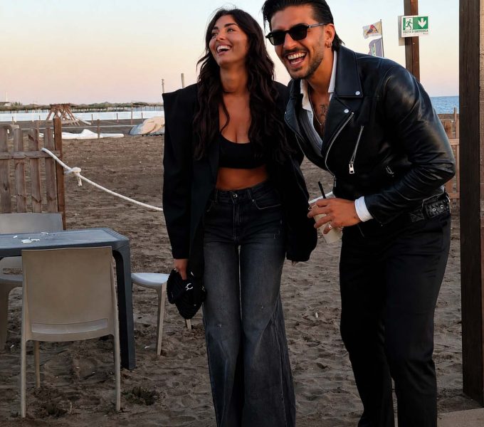 Mattia Scudieri, il durissimo sfogo dopo la fine della storia con Grazia Kendi: «è semplice colpevolizzare un uomo quando una relazione finisce, ma io non sono il ‘cattivo’» mentre lei ritrova il sorriso nella amicizia con l'ex U&D Ernesto Passaro: «Non sei mai mancato, mi hai sempre detto la verità nei momenti difficili» Ernesto Passaro e Grazia Kendi