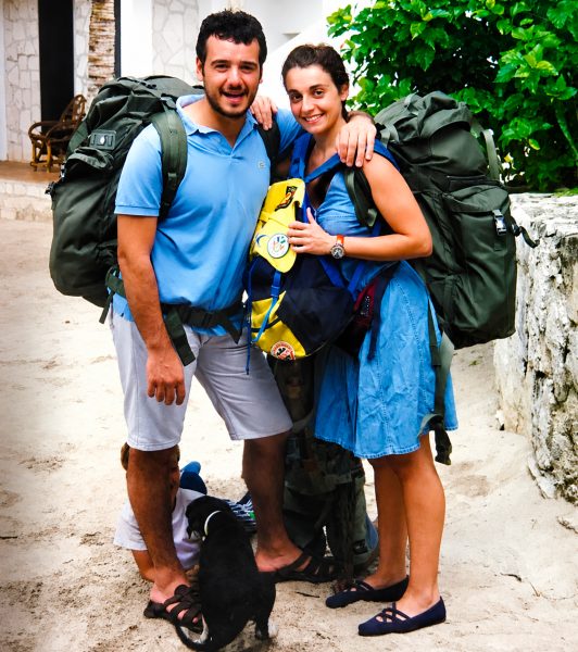 Benedetta Rossi, la felicità dopo il ritorno a casa con le bimbe adottate Natacha e Sharlyn: «Stiamo nel pieno del turbine delle emozioni, tante primissime volte per loro e per noi: il nostro viaggio più bello comincia adesso» Benedetta Rossi e Marco Gentili giovani