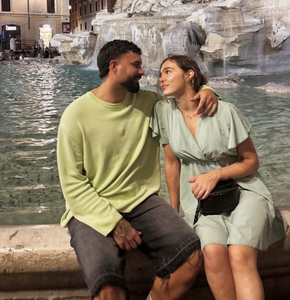 Chiara Pompei e Simone Florian di Uomini e Donne, amore già al capolinea dopo un solo mese e mezzo. La Tronista accusa: «Non aveva nulla da darmi perché non mi amava». E l'ex Cavaliere le risponde per le rime: «Esco da uomo, a testa alta» Chiara Pompei e Simone Florian