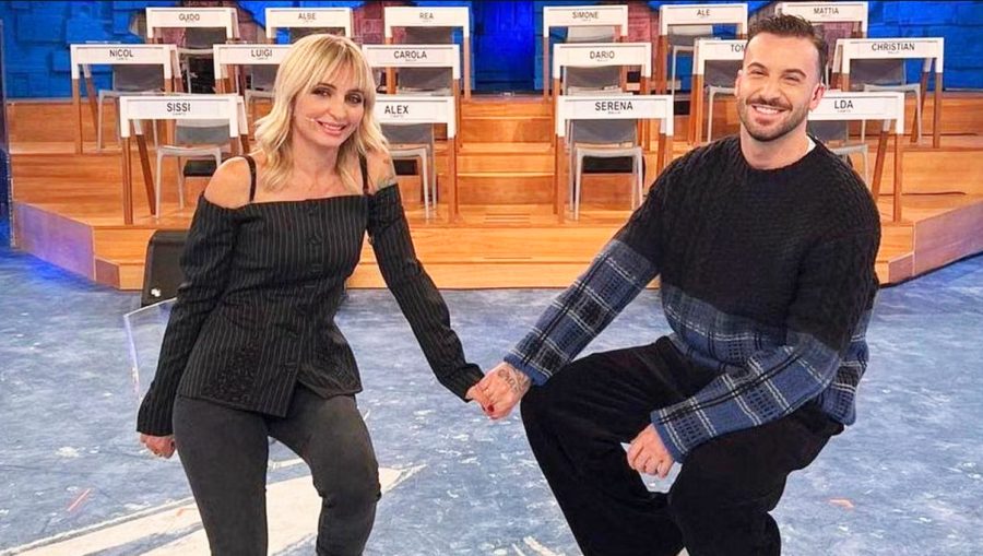Andreas Muller, al GF Vip con Veronica Peparini nel cuore: «mi mancherà, è stata lei la mia migliore terapia». E sulle figlie Penelope e Ginevra: «Ci sarò sempre per loro, le renderò due ‘guerriere’ in questo mondo così difficile» Andreas Muller e Veronica Peparini