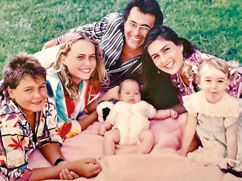 Al Bano e Romina Power con i loro 4 figli, Ylenia, Yari, Cristel e Romina Jr
