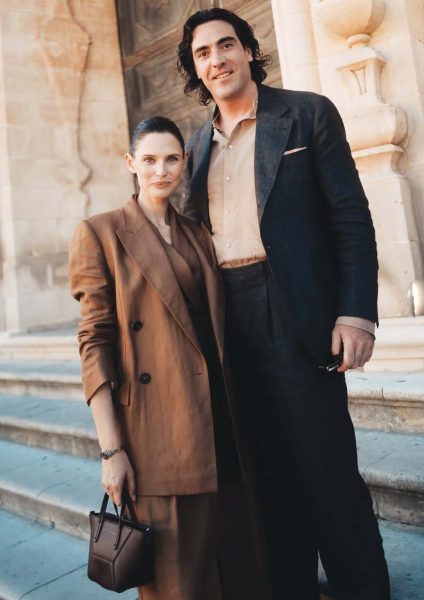 Bianca Balti, nozze in arrivo con Alessandro Cutrera: proposta romantica a Malibu e super anello a Venezia. Dopo due matrimoni la modella è pronta al terzo sì: «Lui mi ha accompagnato nei momenti più difficili, io lo amo» Bianca Balti e Alessandro Cutrera, la coppia sta per dirsi di sì
