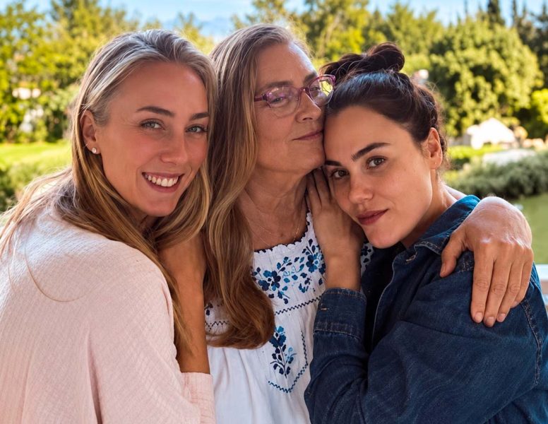 Cristel e Romina Carrisi insieme a mamma Romina Power